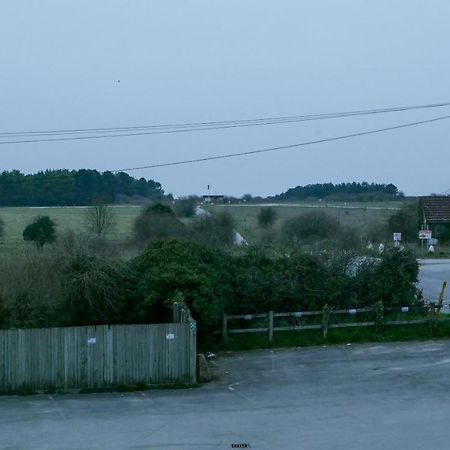 The Bustard Apartment Salisbury Exterior photo