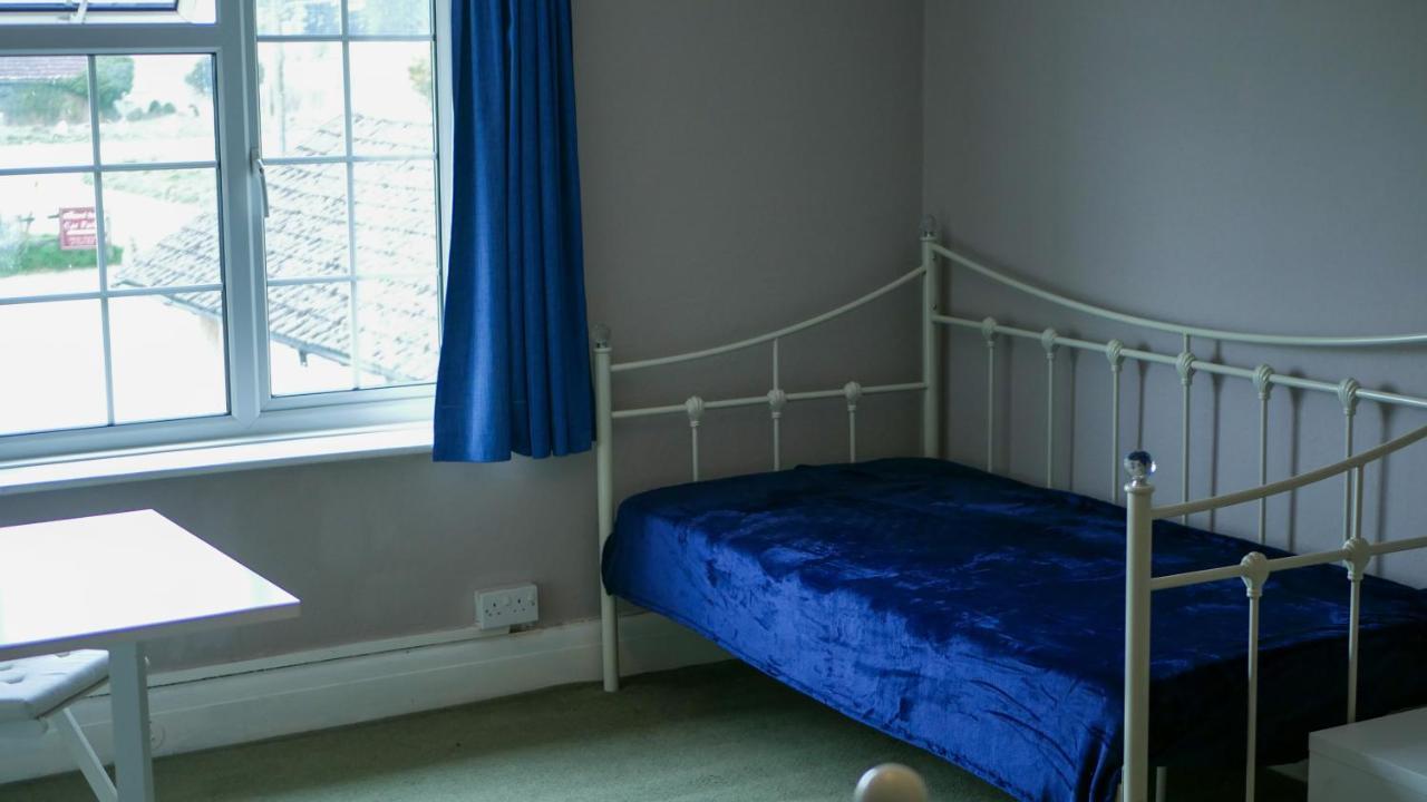 The Bustard Apartment Salisbury Exterior photo