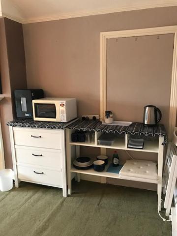 The Bustard Apartment Salisbury Exterior photo